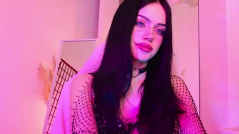 Diva online show from May 28, 9:13 pm