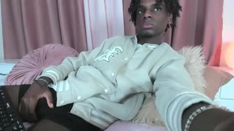 dark_fantasy9 online show from March 22, 12:53 pm