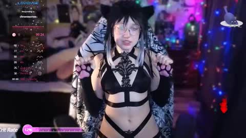 Lucious Foijieh online show from January 29, 4:08 pm