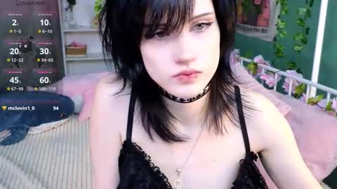 Snapshot of dark_vamp_ chatting on October 3, 4:37 pm Vamp  online show from October 3, 4:37 pm