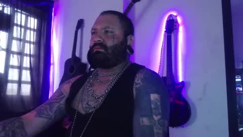 darkclothes online show from March 4, 2:21 pm