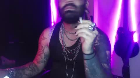 darkclothes online show from February 28, 10:20 am