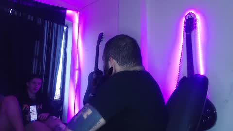 darkclothes online show from February 26, 11:21 am