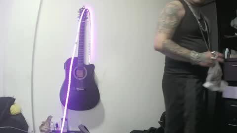 darkclothes online show from February 1, 11:10 am