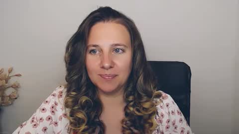 Anna online show from September 17, 3:59 pm