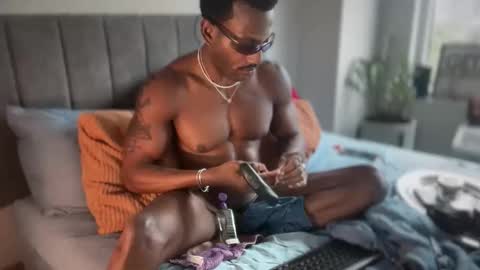 darkmattre02 online show from May 23, 2:57 pm