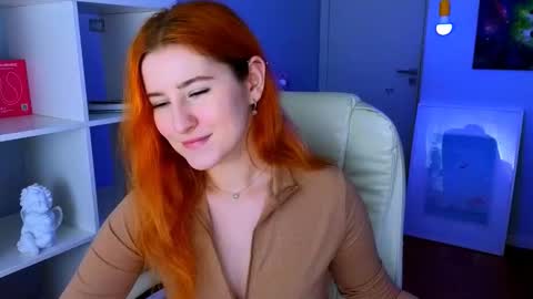 darkmoon____ online show from December 22, 4:14 pm