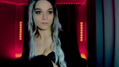 roseredgoddess online show from June 11, 1:27 am