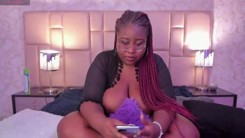  Darnell Queen online show from January 11, 9:57 am