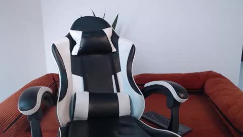 darrencolleen online show from March 17, 1:05 pm