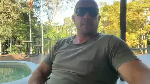 Snapshot of dartanian0001 chatting on September 15, 6:04 am dartanian0001 online show from September 15, 6:04 am