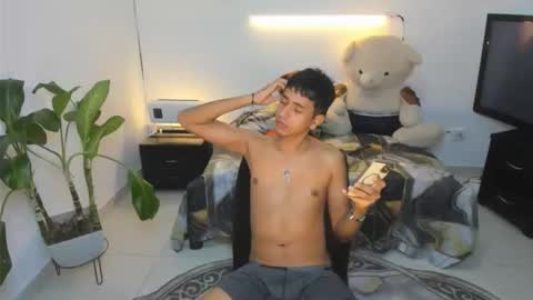 darwinandbrayan online show from March 2, 7:20 pm