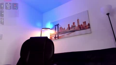 Dash online show from December 15, 12:01 pm