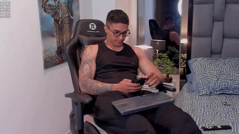 Dash online show from February 28, 1:48 pm