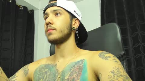 dash lowell   online show from March 11, 8:19 am