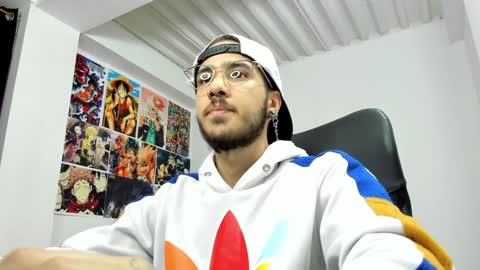 dash lowell   online show from December 14, 10:13 am