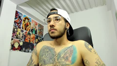 dash lowell   online show from December 10, 10:28 am