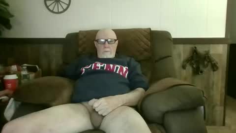 dave571960 online show from June 1, 9:54 am