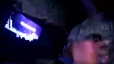 Snapshot of davedowning042075 chatting on March 4, 1:17 pm davedowning042075 online show from March 4, 1:17 pm