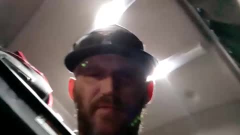 Snapshot of davedowning042075 chatting on December 21, 8:10 pm davedowning042075 online show from December 21, 8:10 pm