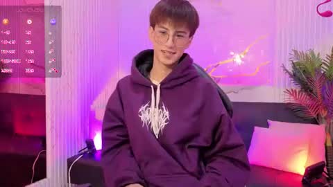 Davi sweet boy - follow me  3 online show from August 8, 3:05 am