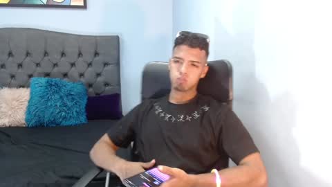 david_bandercock online show from December 5, 1:20 am