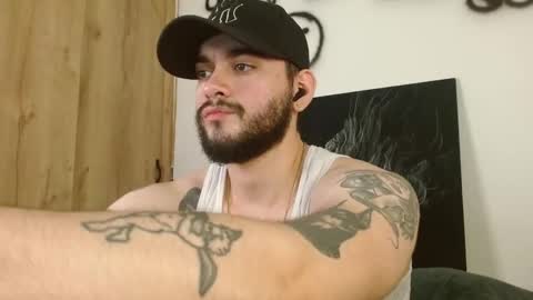 Twitter davidsanctum online show from March 25, 4:19 am