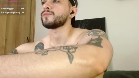 Twitter davidsanctum online show from April 12, 7:45 am