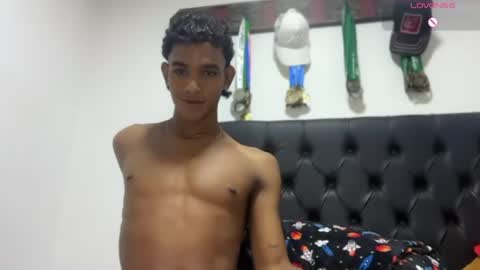 david_hot44 online show from June 17, 2:27 am