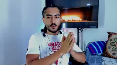 Hey im David that loves to explore and speak their fantasies. Very open talktative and nice. Feel free to chat with me online show from June 11, 11:03 pm