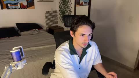 David online show from May 19, 9:00 pm