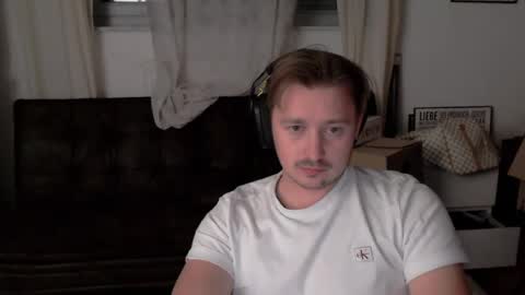 davidb___ online show from July 4, 12:15 am