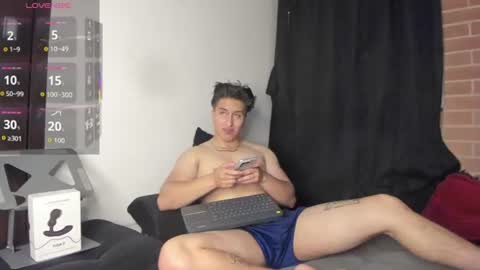 davidx_x21 online show from July 16, 9:34 am