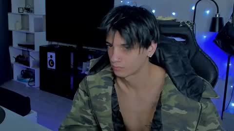 davis online show from January 17, 8:57 am