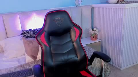 Snapshot of dayanne7 chatting on February 8, 2:05 pm dayanne7 online show from February 8, 2:05 pm