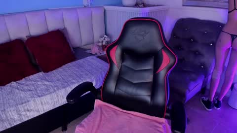 Snapshot of dayanne7 chatting on December 10, 9:33 pm dayanne7 online show from December 10, 9:33 pm