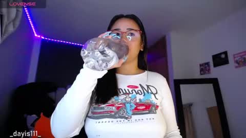  Dayis  online show from February 20, 2:55 am