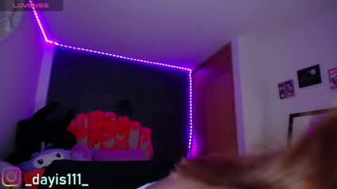  Dayis  online show from November 4, 1:29 am