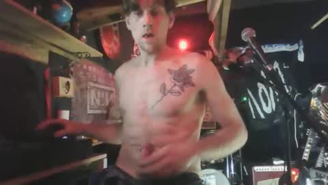 daze592268 online show from February 23, 11:18 pm