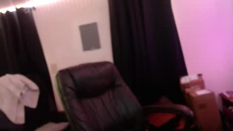 deaconoddeye online show from December 18, 2:12 pm