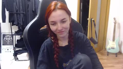 freak online show from December 4, 12:02 am