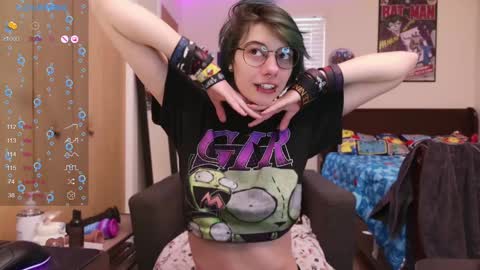 Snapshot of deadratsoup chatting on January 9, 4:39 pm Rat online show from January 9, 4:39 pm