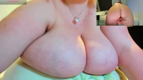 DEAF Zoe and NaughtiestGal Misty online show from February 16, 8:07 pm