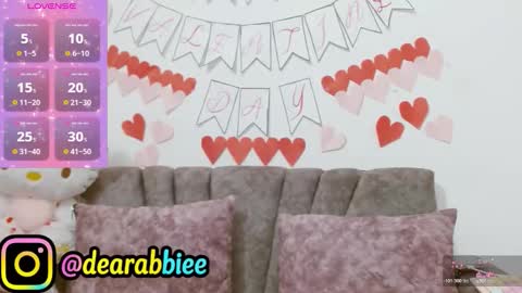 DearAbbie online show from March 29, 9:44 am