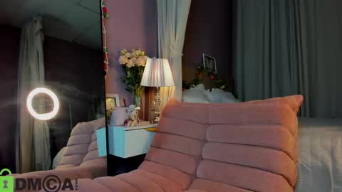 Emily GMT2 Mon 10 AM - 4 PM Wed 10 AM - 4 PM Thu 10 AM - 4 PM Fri 10 AM - 4 PM Sat 10 AM - 4 PM online show from January 5, 5:27 pm