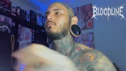    online show from November 7, 8:33 pm