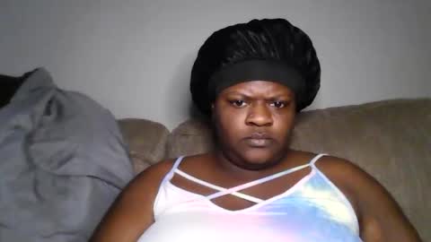 DeboDimples online show from February 8, 6:00 pm