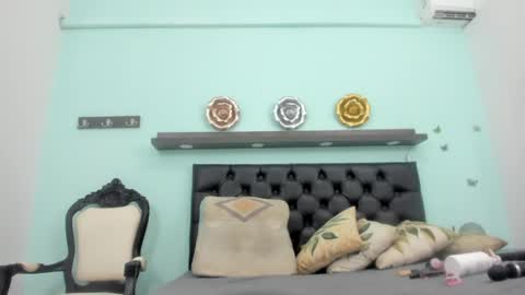 debora_rose18 online show from March 28, 12:23 am