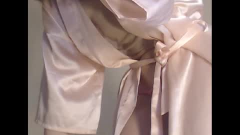 Deelightfull online show from February 13, 8:27 am