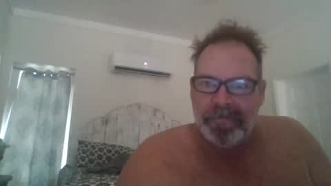 Snapshot of deepdiveme chatting on October 27, 3:56 pm deepdiveme online show from October 27, 3:56 pm